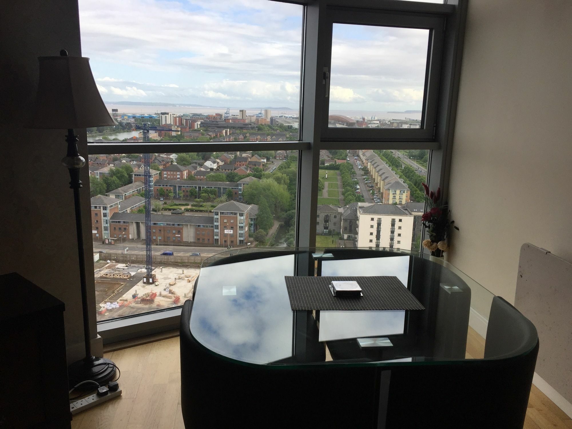 קארדיף High View Serviced Apartment מראה חיצוני תמונה